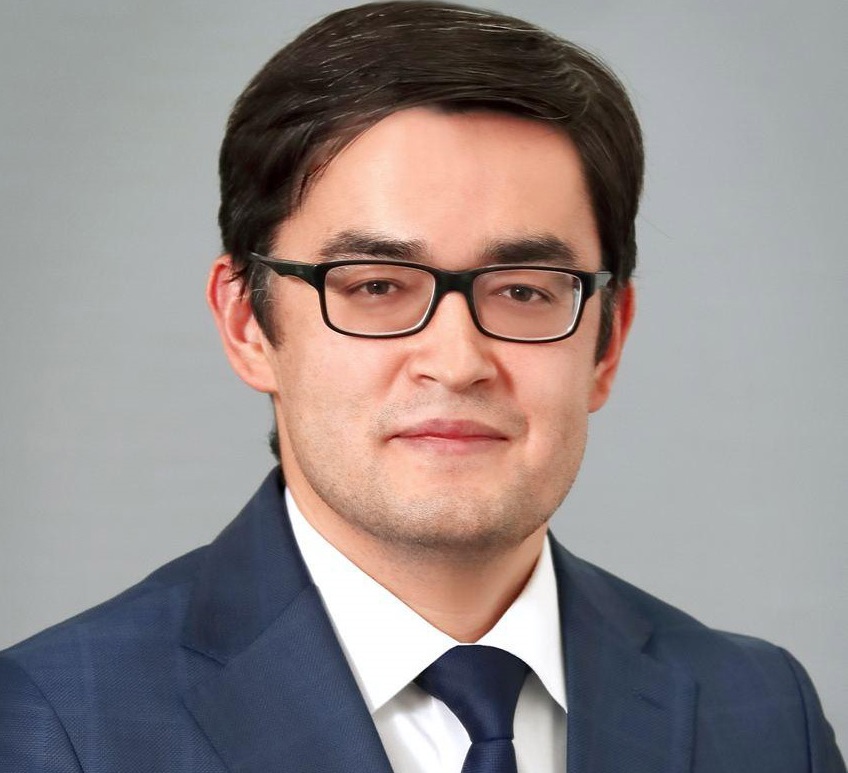 kun.uz - Ўқиш ва ишлаш учун Канадага бориш, виза масалалари ва маошлар — Торонтодаги ўзбек юристи билан суҳбат.