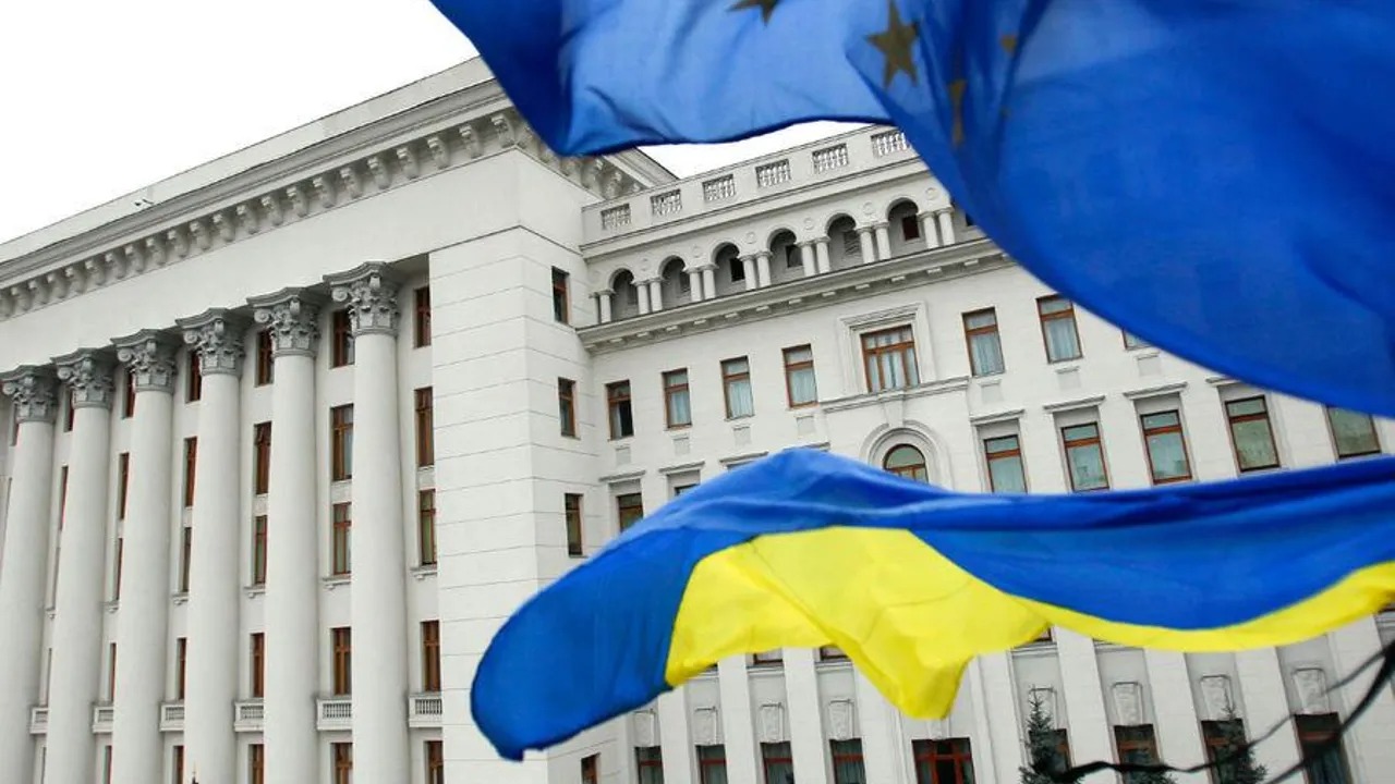 daryo.uz - Украинани қайта тиклашга 500-600 млрд евро керак бўлади — Еврокомиссия